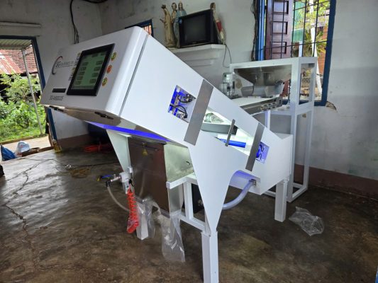 bàn giao máy bắn màu cà phê tươi